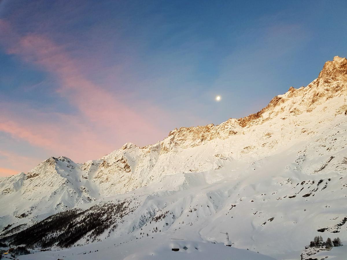 Hotel Meuble Mon Reve بيريوِل تْشيرفينيا المظهر الخارجي الصورة