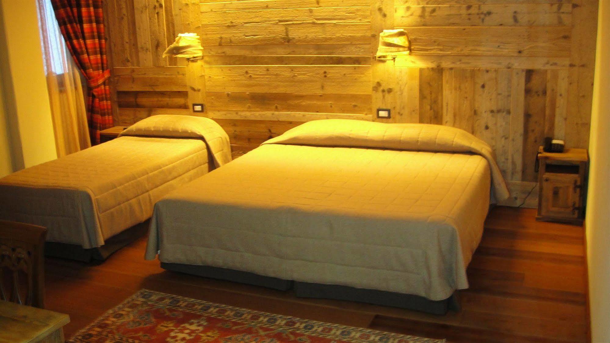Hotel Meuble Mon Reve بيريوِل تْشيرفينيا المظهر الخارجي الصورة